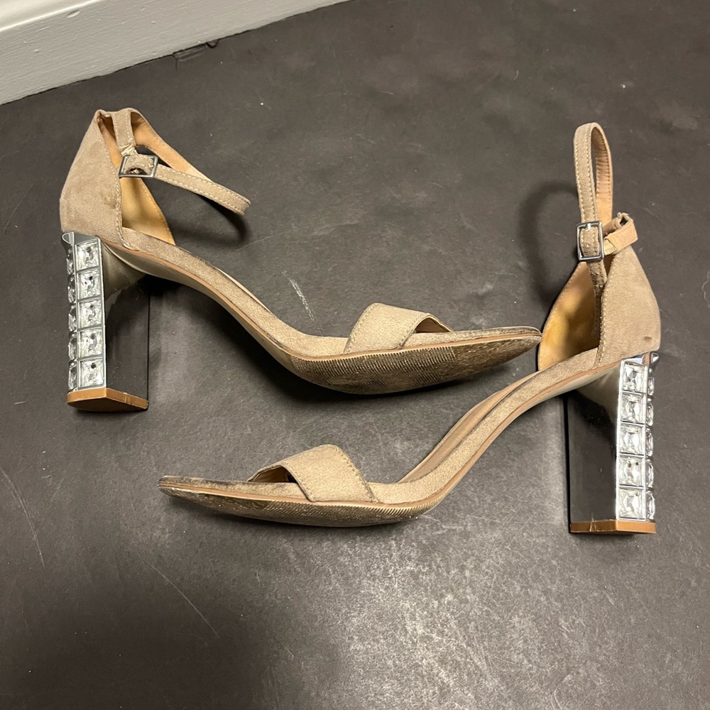 Steve Madden Girl Bangin Jewel Crystal Bock Heel Sandal Womens Size 8 1/2
